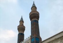 Titus Tüneli ve Beşikli Mağara